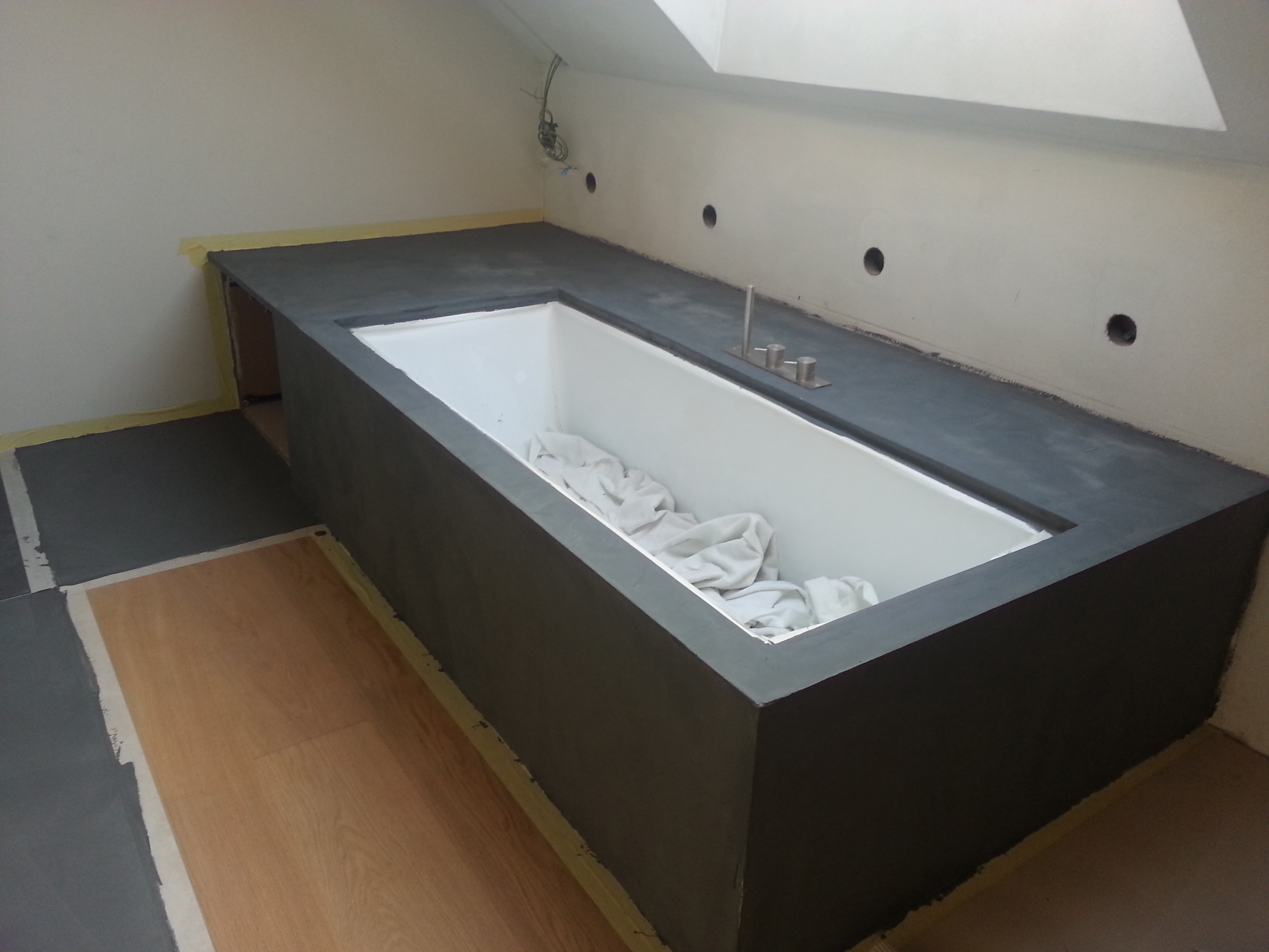 Box doccia con vasca incorporata decorazione di interni vasca da ... Vasca da bagno in cemento